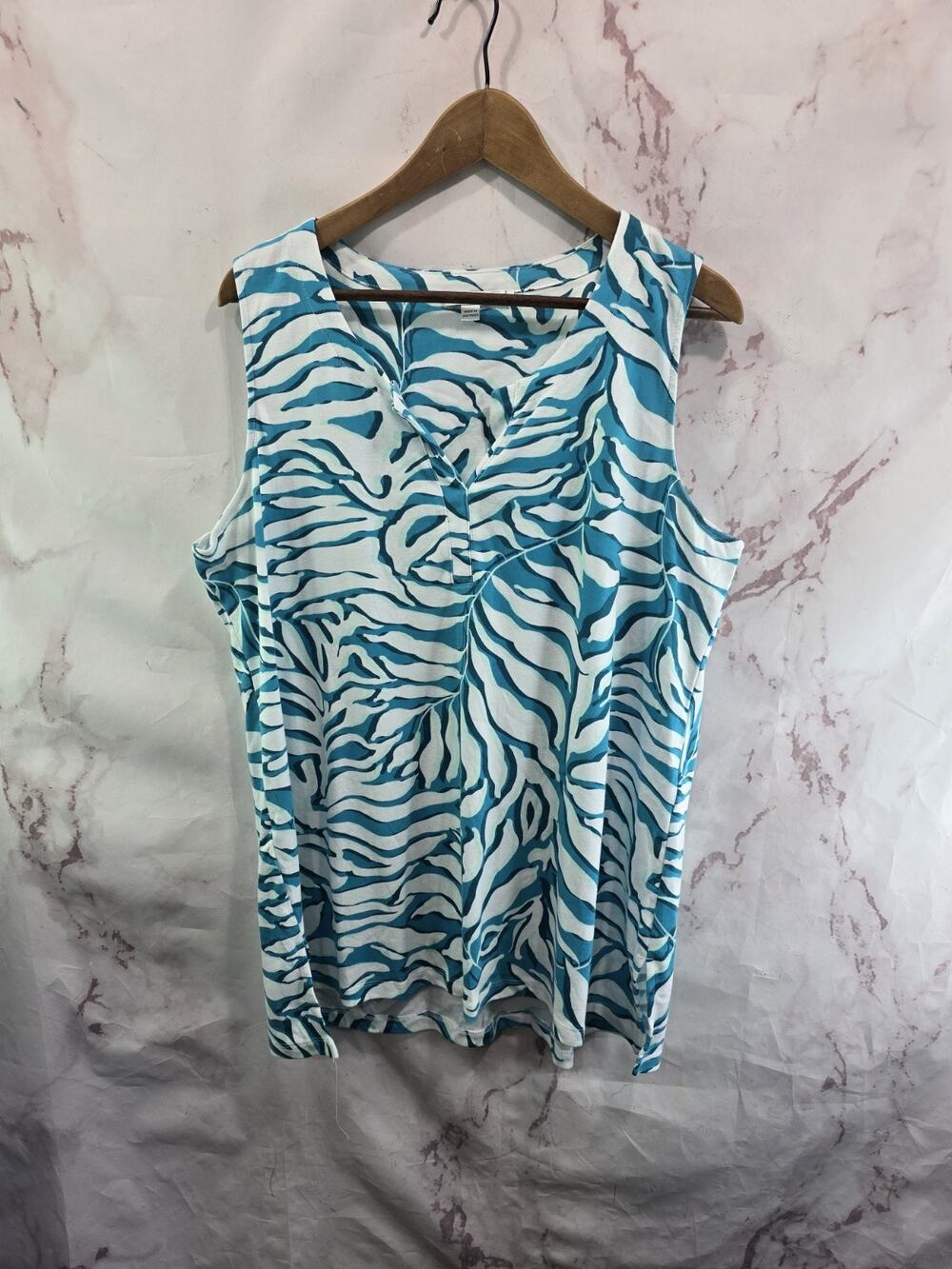 Chicos Tank Top Womens 3 XL Blue Zebra Print Shirt Notch V Neck Pima Cotton